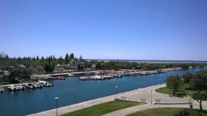 AS9836 - P2 dans une résidence sur la plage avec belle vue sur le chenal et parking privé