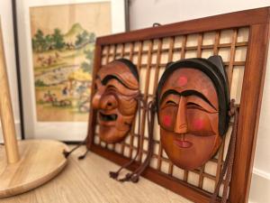 JAJA Haenggung, SuwonㅣNext to Hwaseong FortressㅣCozy Korean VibeㅣComfortable & Well-keptㅣUp to 8 guestsㅣFree ParkingㅣLoved by many guests