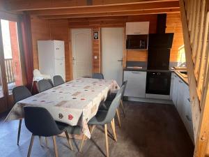 Chalets Chalet les Randonneurs spacieux 8 couchages : photos des chambres