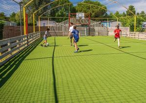 Campings Camping - Parc aquatique - ccagehb : photos des chambres