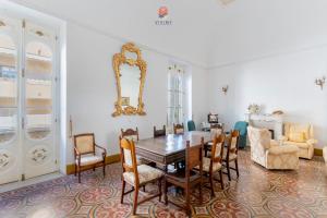 Palazzo Grassi by Vivimy