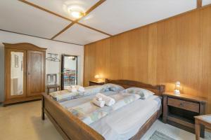 Historical Caslano Apartments - Happy Rentals