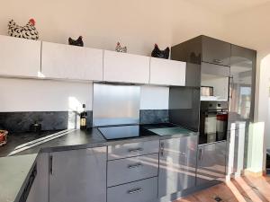 Sur les hauteurs de Théoule villa avec une magnifique vue mer