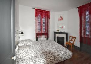 Maisons de vacances Maison confortable Souvigny + Jardin : photos des chambres
