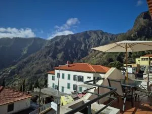 Valley of Nuns Holiday Apartments - Curral das Freiras