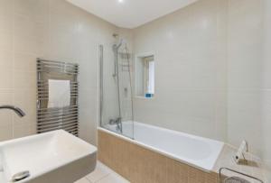 Balmoral Quays, on Penarth Pier