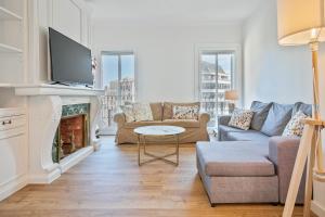 Three-Bedroom Deluxe Apartment room in Arago312 Apartments