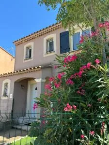 Maison 3 chambres avec piscine proche Avignon - 索尔格