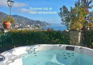 Villa Mares - sea view, free garage - Rapallo