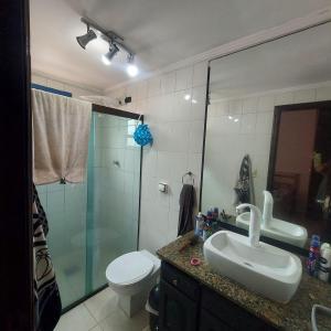 Apartamento 3 dormitórios 150 metros da praia