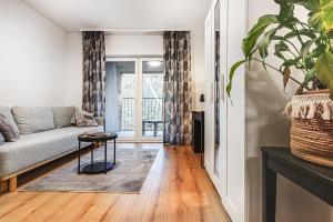 Komfort z balkonem w centrum