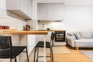 Komfort z balkonem w centrum