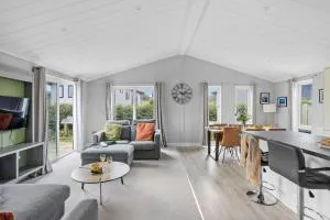 Clover Lodge, 32 Roadford Lake Lodges, Lifton - Broadwoodwidger