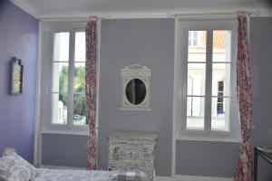 Maisons de vacances Beautiful large stylish villa centrally located in Pons : photos des chambres