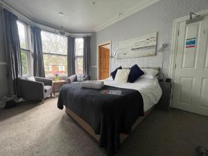 Extra Large Double Room with Garden View room in Monico Guest House