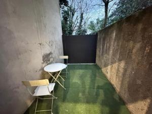 Cosy air-conditioned studio terrace