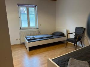 Monteur-Wohnung mit 2 Schlafzimmer in Alzey für 4 Personen