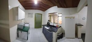 Casa grande e bem localizada
