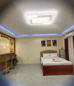 Wynes Tiny House near Royal Farm Resort