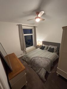 Valley View Tynewydd