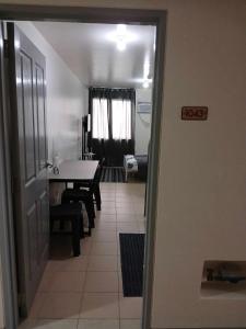 RRs Long Stays Commonwealth Quezon City