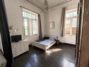 Guattari House Santa Teresa