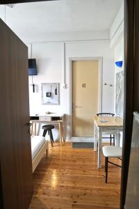 302 Sea And Sun Apartments