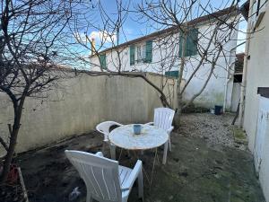 Maison avec jardin-Au calme-Tout à pied-High wifi