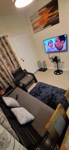 Serene Mountain View Heights