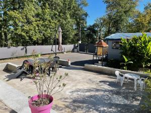 Maisons de vacances Gite Les Sables calme proche Zoo de Beauval & Chateaux, avec piscine : photos des chambres