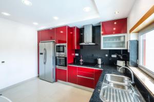 Villa Adaro - Large Luxury close to marina