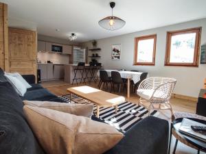 Superbe Chalet Duplex 3* avec Parking et WIFI au Pied des Pistes, Valmorel - FR-1-356-392
