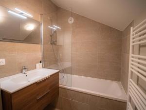 Superbe Chalet Duplex 3* avec Parking et WIFI au Pied des Pistes, Valmorel - FR-1-356-392