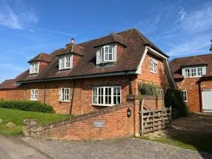 Thatched Cottage - Froxfield
