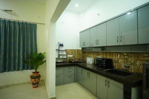 Gokul dham home stay