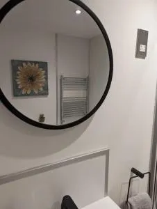 Cottage Apartments In Axminster - 查尔德