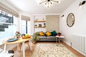 Kensington & Chelsea 1BR Patio Apartment Tube