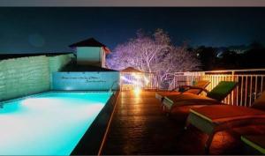 Ekjap Paradise Palms