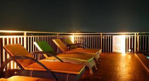 Ekjap Paradise Palms