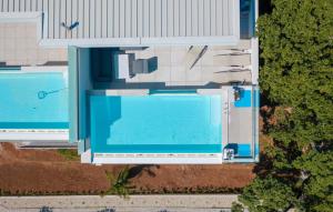 Villa The Boat for 6 plus 2 near Opatija with sea view & infinity pool at balcony