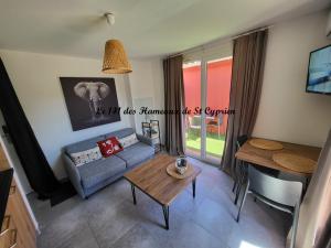 Joli T2 climatisé au calme à 10 mm de Porto-Vecchio dans une résidence de tourisme