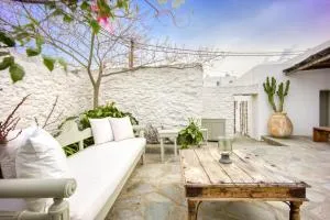 Folegandros Chora Bliss by Estia - Karavostasi