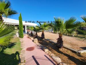 Joli T2 climatisé au calme à 10 mm de Porto-Vecchio dans une résidence de tourisme