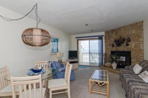 Bobs Place by Bryant Real Estate