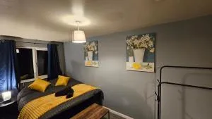 4 bedroom, 2 bathroom house - Whitminster