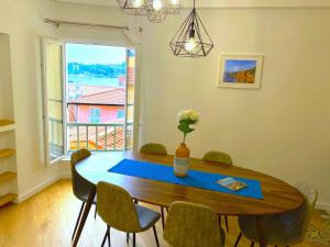 Appartements LARA AP4441 By Riviera Holiday Homes : photos des chambres