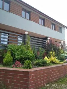 Hotelik rodzinny 365 pokoje z łazienkami - 帕比亚尼采