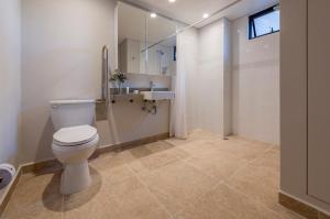 El Tesoro Medellín Hab309 by Letoh