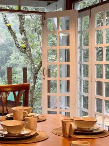 Casa com cachoeira privativa!