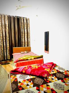 balaji hotel & guest house